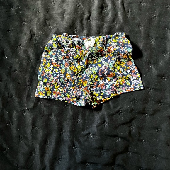 6 Misc Baby clothing items - Picture 5 of 6